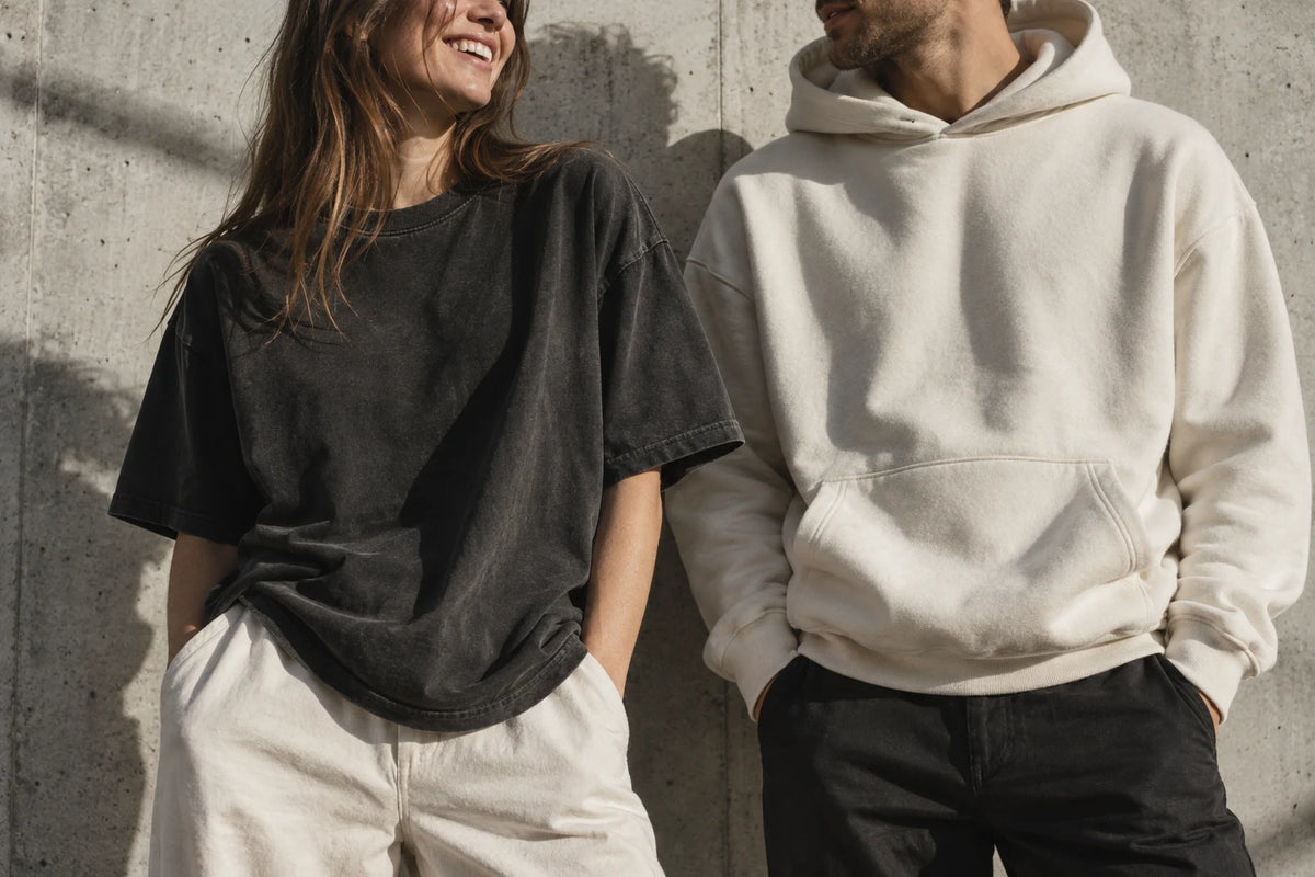 Relaxed everyday apparel in black and natural tones